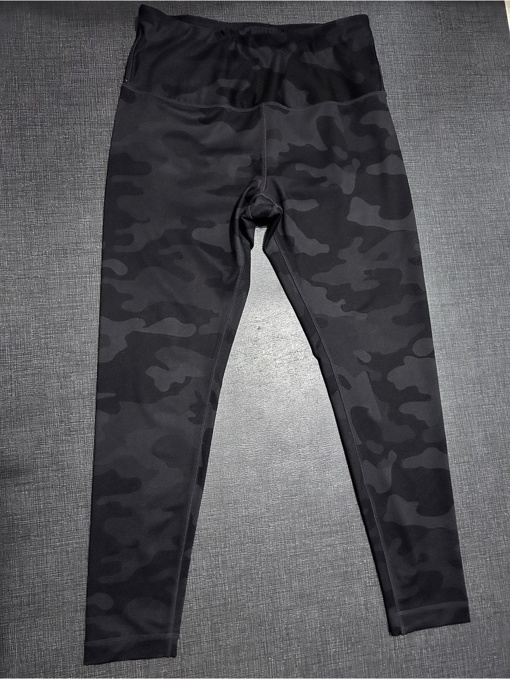 Women’s Mondetta Black Camo Active Leggings